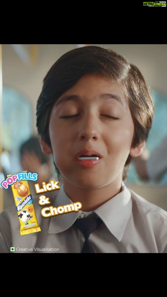 Karanvir Bohra Instagram - Guys, just saw this lovely ad from @alpenliebe_India and got Alpenliebe Popfills for my kids! They just LOVE to lick the crunchy caramel shell and chomp into the delicious creamy filling! The most fun way to #LickAndChomp this unique lollipop! 🍭🍭 Go grab from a store near you! #AlpenliebePopfills #LickAndChomp #Alpenliebe #paidpartnership