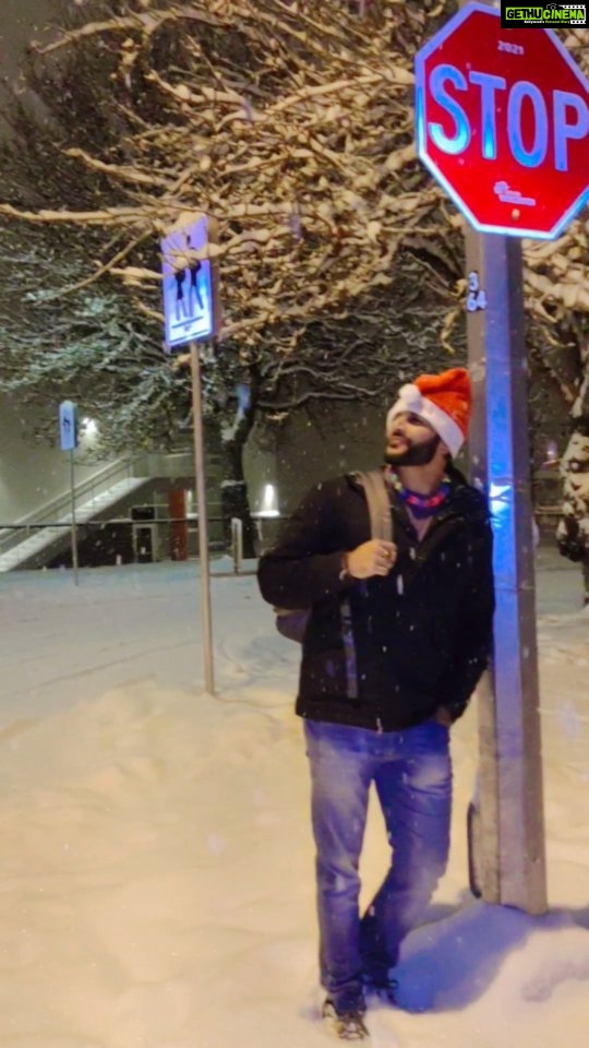 Karanvir Bohra Instagram - It's beginning to look a lot like #Christmas ❄️☃️🌨️ #snow