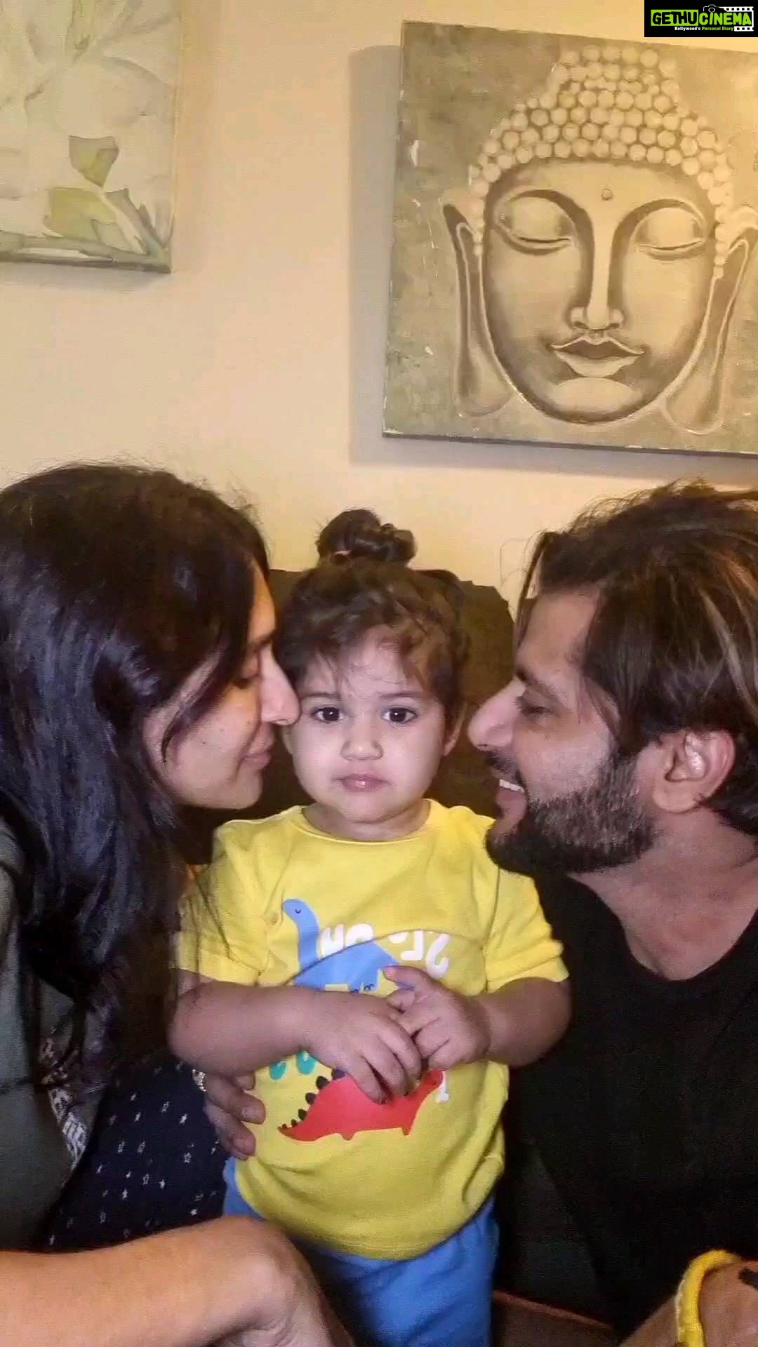 Karanvir Bohra Instagram - We Need any excuse to kiss her @thebabysnowflake @