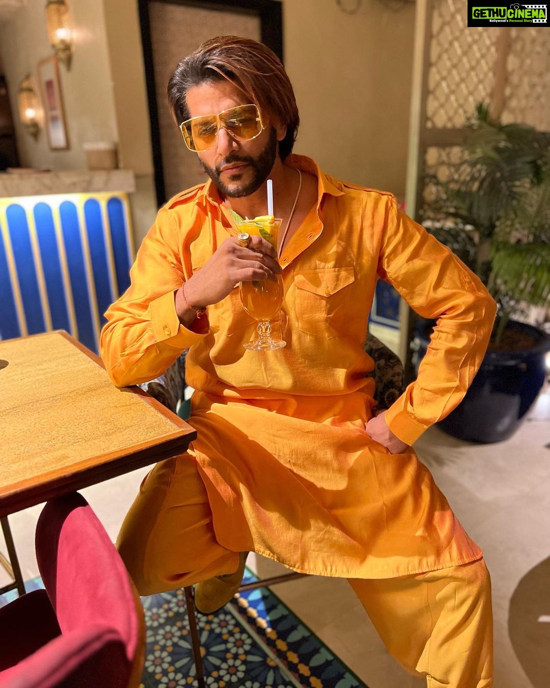 Karanvir Bohra Instagram - Iftaar mubarak⭐️🌙