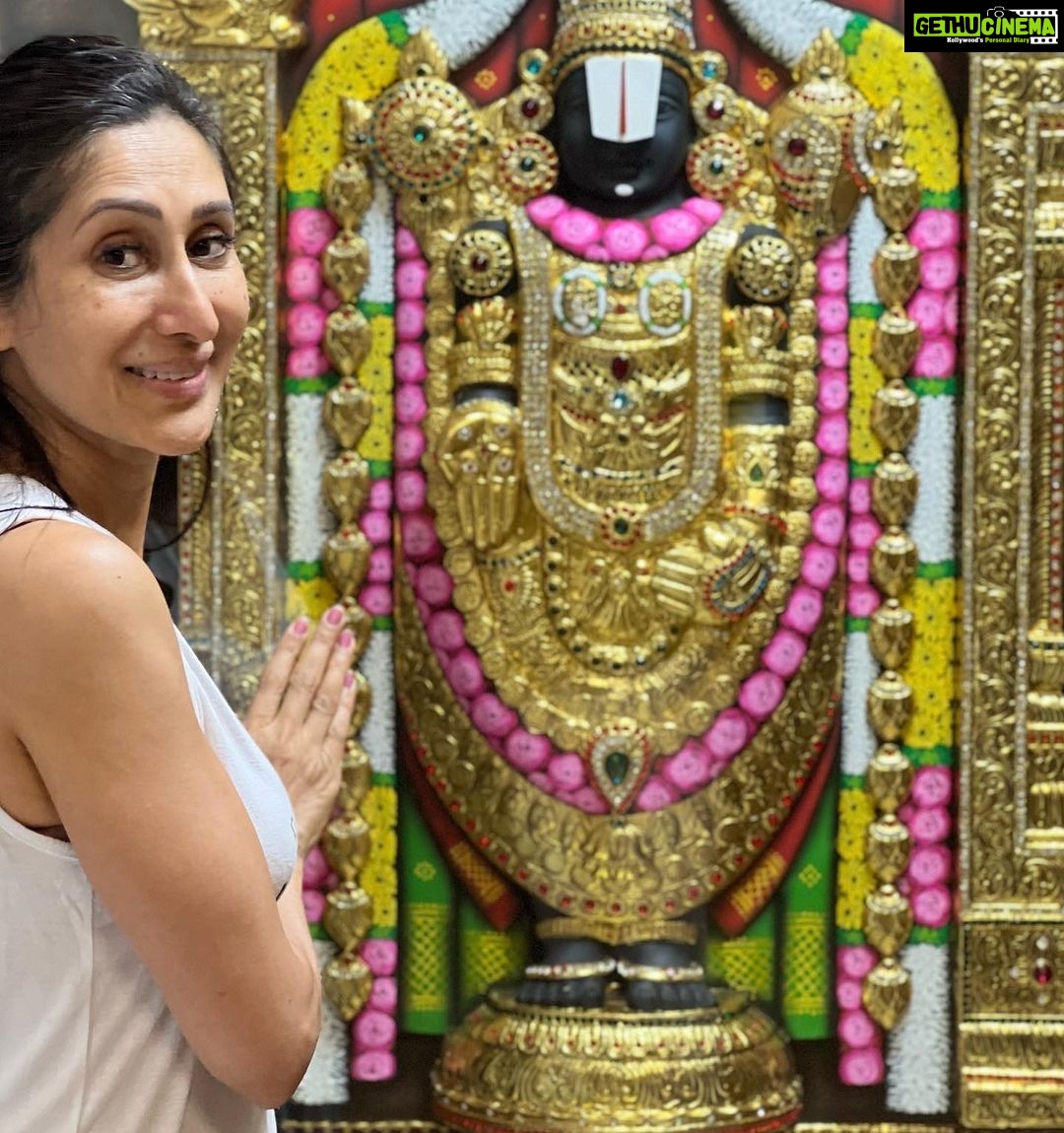 Karanvir Bohra Instagram - #tirupatibalaji ki jai ❤️