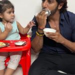 Karanvir Bohra Instagram - My girl jija is so messy, she doesn’t know how to eat 🤷🏼‍♂️