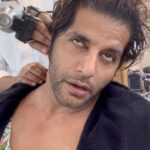 Karanvir Bohra Instagram - The E-Spot They say the climax of this head massage is something else… every Man will identify #kvbreels