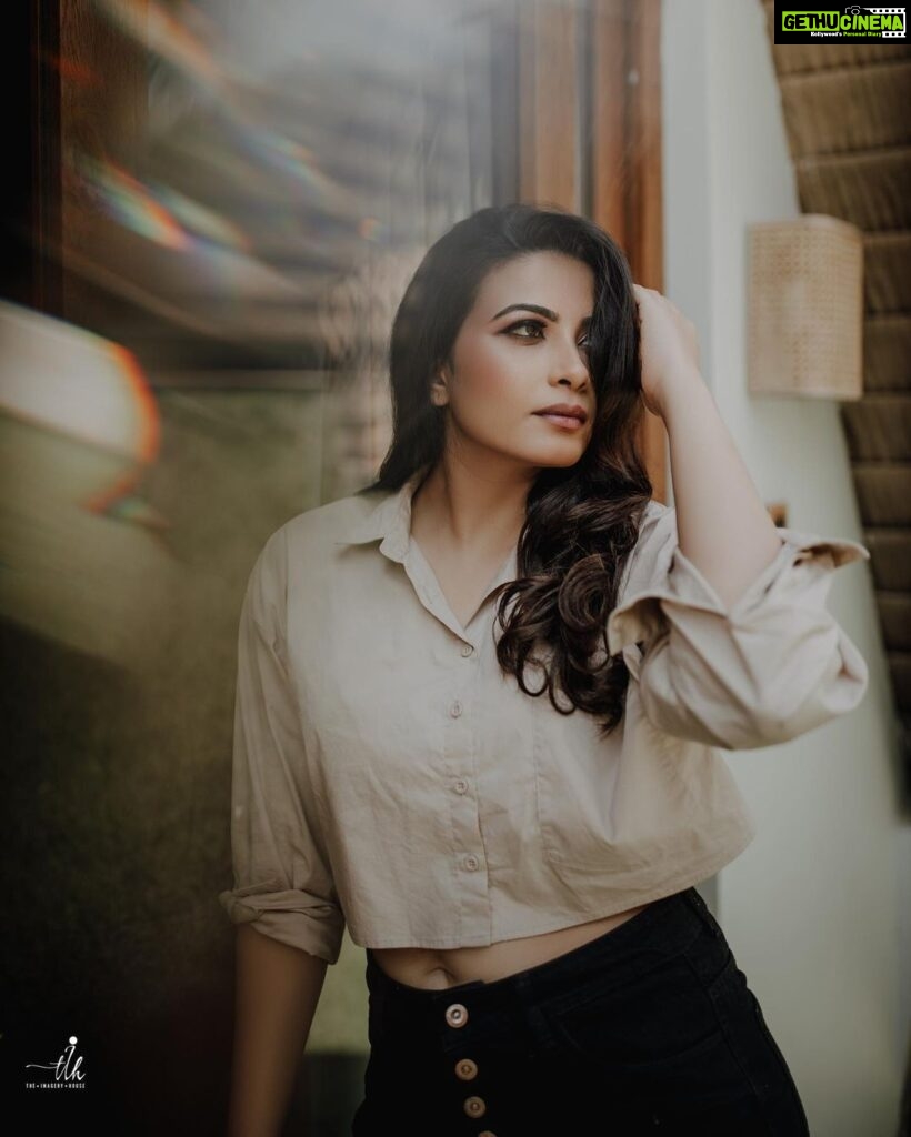 Kavya Shetty Instagram - “Just because you're awake doesn't mean you should stop dreaming.” Click @theimageryhouse Make Up @makeoverby_kavyamalnad Hair @hairstylist_chaithra Bangalore, India