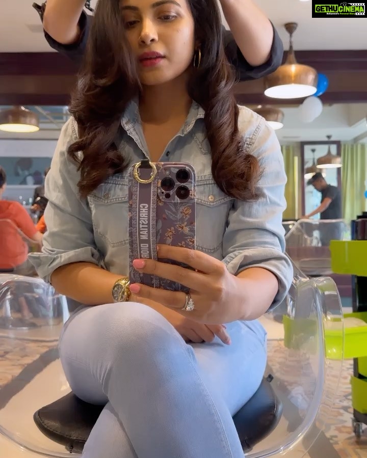 Kavya Shetty Instagram - Self care is how you take your power back 😇 Take this as your sign to treat yourself ♥ Had the best time as always @bodycraftspasalon in Lavelle Road - BENGALURU for the most relaxing cut , colour and mani -pedi . 📍 @bodycraftspasalon, Lavelle Road Haircut & Styling @lun.hauzel Mani - pedi with Opi #hosted #bodycraft #bangalore #beauty #salon Bodycraft Spa & Salon