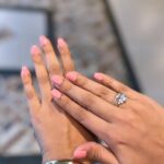 Kavya Shetty Instagram - Self care is how you take your power back 😇 Take this as your sign to treat yourself ♥️ Had the best time as always @bodycraftspasalon in Lavelle Road - BENGALURU for the most relaxing cut , colour and mani -pedi . 📍 @bodycraftspasalon, Lavelle Road Haircut & Styling @lun.hauzel Mani - pedi with Opi #hosted #bodycraft #bangalore #beauty #salon Bodycraft Spa & Salon