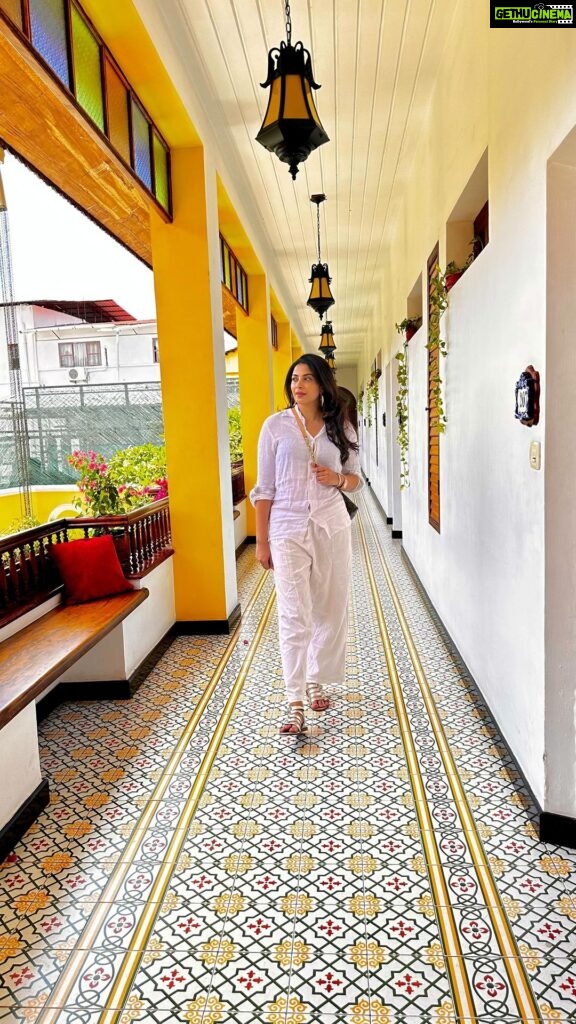 Kavya Shetty Instagram - Brimming with regal heritage and plush luxury, @fortekochi shines like a pearl on Princess Street. @fortekochi is the perfect pick to spend a weekend in the heart of Kochi. Biennale or not, book this property on your next visit, and thank me later 😉 #ForteKochi #PaulJohnHotels #PaulJohnResorts #Kochi #kerala Kochi, India