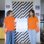 Kishwer Merchant Instagram – #AD Let’s look forward to a scrubbing-free kapdo ki dhulayi. With @tide.india get stain removal and whiteness without khachak khuchak! 

Make your version of Khachak Khuchak video and stand a chance to win prizes. 

#KhachakKhuchakChhodDo #TideDoublePower #KhachakKhuchak #DaagFreeNewYear #MakeLaundryFun