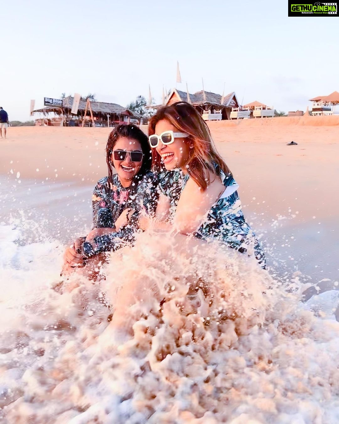 Kishwer Merchant Instagram - My sister in law and me : breaking all stereotypes 🥳😁