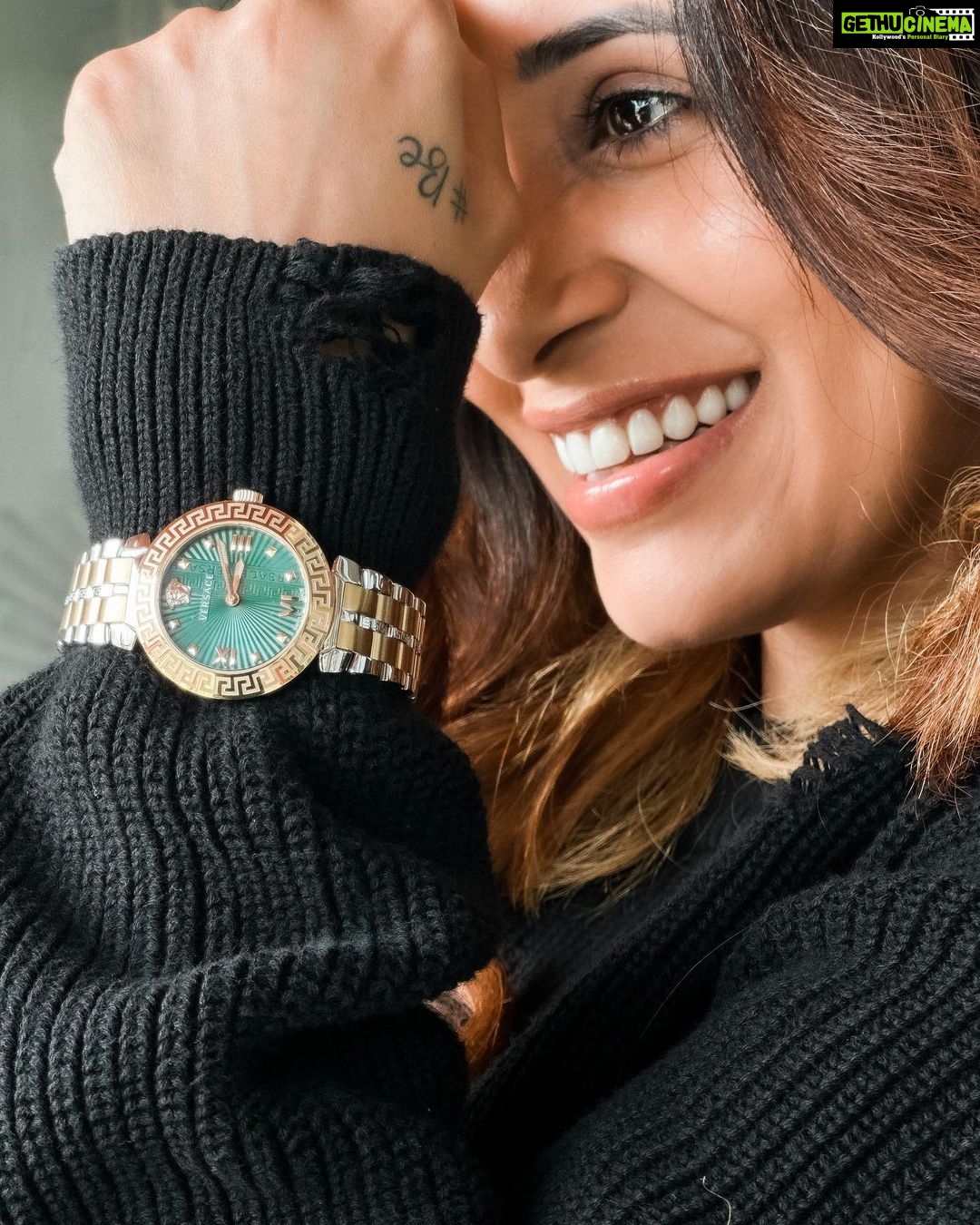 Kishwer Merchant Instagram - If you want to stand out from the crowd, this Versace timepiece is the one for you! Visit their website and place an order right away! @versace #collaboration