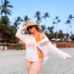 Kishwer Merchant Instagram - She wears the Sunlight like Lingerie 🤩 Bikini @angelcroshet_swimwear @dinky_nirh Goa