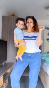 Kishwer Merchant Instagram - Everyone is MAMMA ❤️🥴🤣