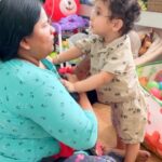 Kishwer Merchant Instagram - darr wala conversation with BaBa 😁❤️ Cannot miss the end , he will melt you ❤️🧿😇 Bombay