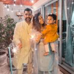 Kishwer Merchant Instagram - Happy Diwali ❤️