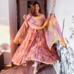 Kishwer Merchant Instagram - Be a little more you , and a little less them 🎯