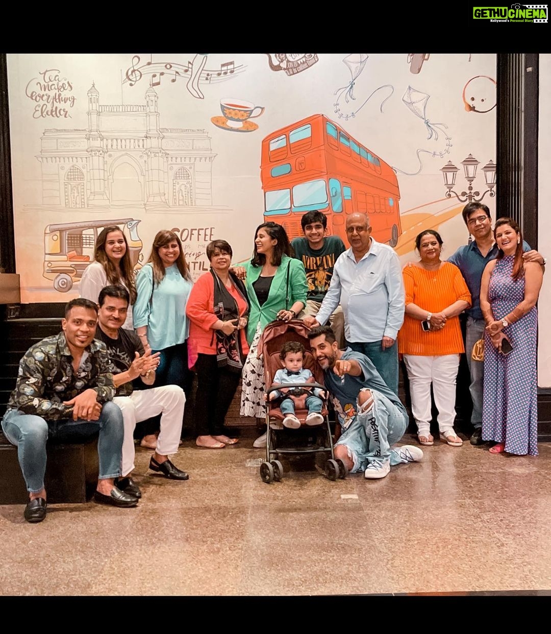 Kishwer Merchant Instagram - Modern Family ❤️