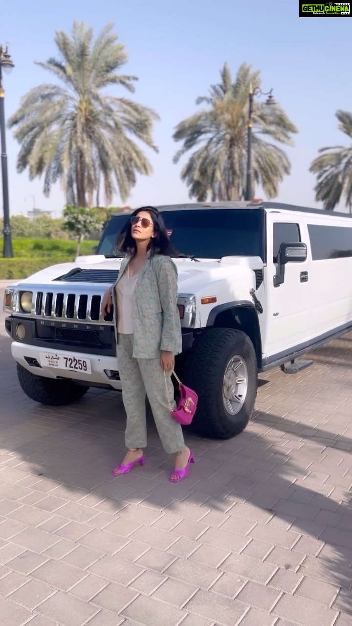 Kishwer Merchant Instagram - just Dubai things … 🤩