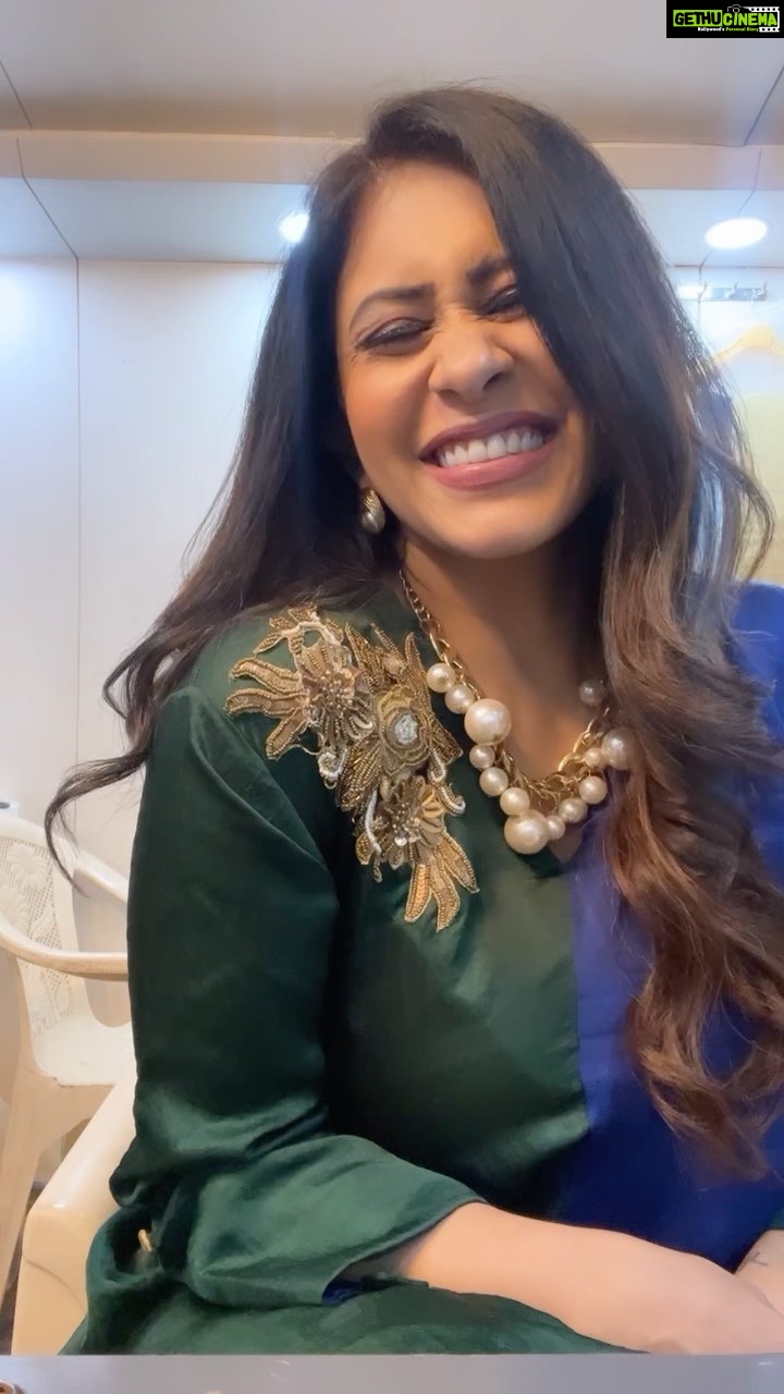 Kishwer Merchant Instagram - I tell you 😋🤣🤣