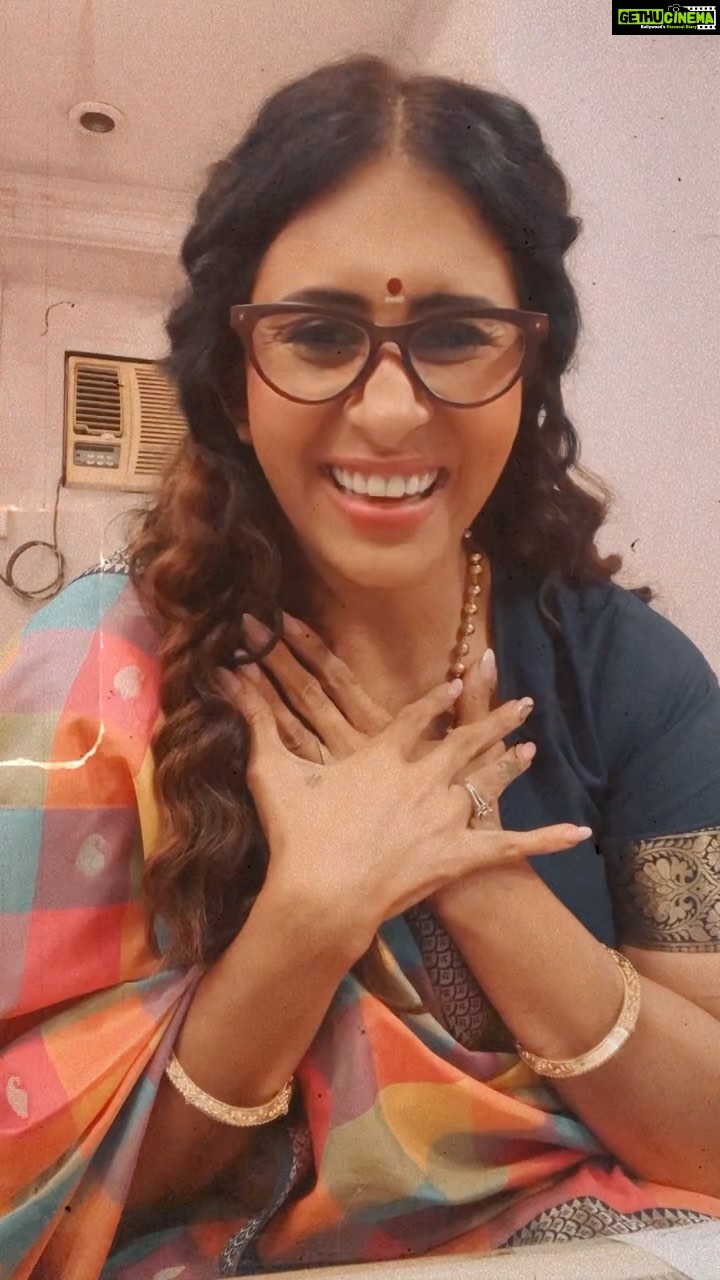 Kishwer Merchant Instagram - This proves that I am really bored at work 😋🤣 🤦♀️🤷♀️