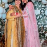 Kishwer Merchant Instagram - Happy Mother's Day Maa ❤️ Couldn't have managed anything without you .. you are a blessing in my life ❤️ Thank u for the unconditional support and love not just towards me but also towards my kids Batuk , Pablo and now Nirvair ❤️, love u ❤️