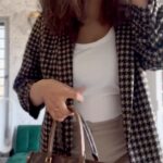 Kishwer Merchant Instagram - These are the things that dreams are made of 🤩 Pants @marksandspencerindia Top and Blazer @zara Bag @louisvuitton