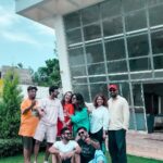 Kishwer Merchant Instagram - This is what our weekday vacay looked like ❤️ @nirvair.rai @gur4neet @arryamanseth @sunnysidhu737 @chotuslash @aditim88 @ashishsharma02
