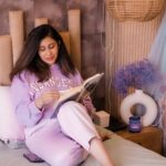 Kishwer Merchant Instagram - Ambipur has launched their new Moodtherapy collection. These Unique Fragrances set an amazing mood in my home. This really feels like a ‘Moodtherapy’. The packaging looks so premium and beautiful I can even keep it on my desk or dining table like a decorative piece. It comes with this amazing feature of ‘adjustable fragrance level’. Now I can adjust the fragrance basis his mood! It always helps me maintain happy and relaxed mood in my home. #AmbiPurHomeGel #SetTheMoodWithScentsSoGood #MoodtherapyCollection #BreatheHappy @ambipurin