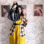 Kishwer Merchant Instagram – A lot of you think I have lost weight .. I had and then covid happened, travel happened , i got lazy , kept eating so i am back to wearing cheat clothes 🤣 watch this video of how i try and hide my weight 😝
only till i start working out and dieting again , which starts Monday 🤟