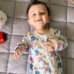Kishwer Merchant Instagram – I am very particular about how and what @nirvair.rai wears .. the fabric has to be soft , vibrant and yet classy and that’s why I chose @toffyhouse_official for him ..
All mommies must check out , they have a huge variety and a smile guaranteed after u see your child in @toffyhouse_official 😁