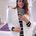 Kishwer Merchant Instagram – Obsessed with this mirror 😂
#quickgrwm
