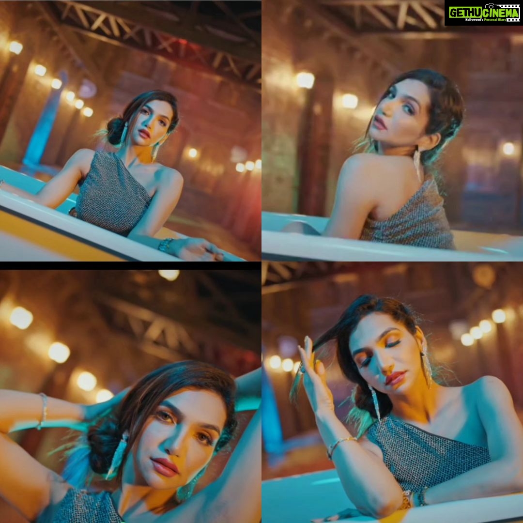 Kriti verma Instagram - OYO sing out now !!! Hope you guys Hage watched it.. else plz watch it on Youtube. Link in my stories. Amazing song.. trust me :😜 PC - @bhakti__711 ❤️ . . . . . . . . #kriti #kritiverma #gemtunes #oyo #pic #trending #musicvideo #jaimatadi🙏🏻🚩