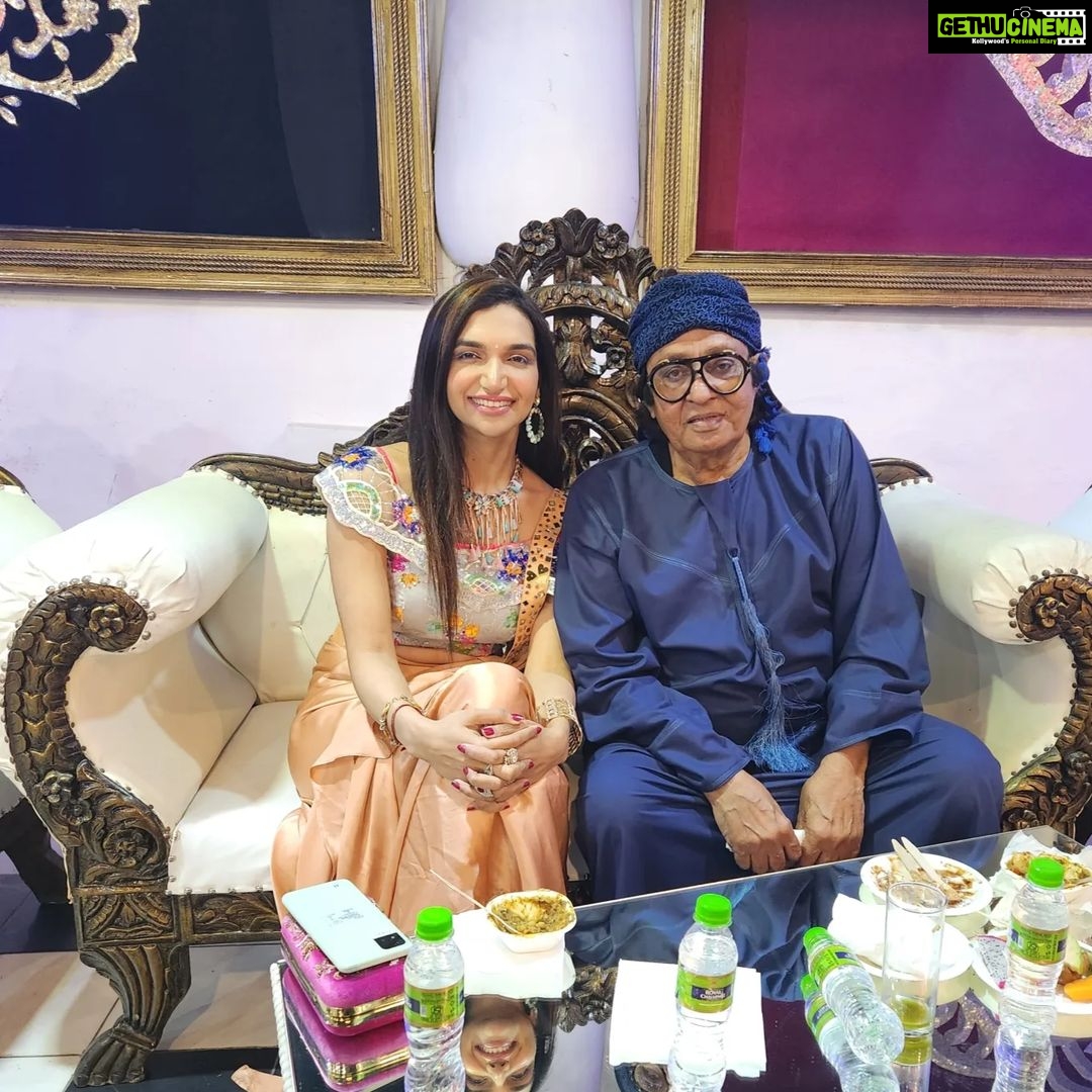 Kriti verma Instagram - A few pics from recent Wedding Appearance with legendary actor @ranjeetthegoli sir and @vindusingh sir. . . . . . . #event #eventdiaries #kriti #kritiverma #appearance #celebrityappearance #weddingdiaries #weddingwear #delhi #India #biggboss #MTV #Roadies #jaimatadi🙏