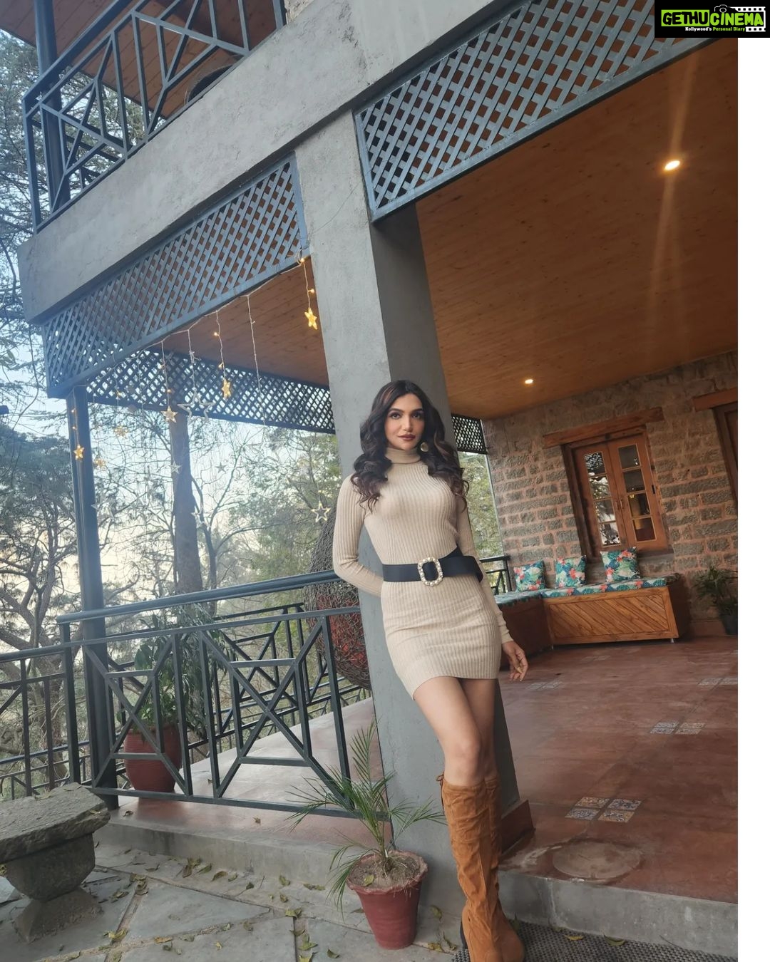 Kriti verma Instagram - She is a pure soul with wild eyes. A kind heart & a beautiful mind ❤️ . . . . . . . #kriti #kritivermaofficial #kritiverma #biggboss #MTV #Roadies #bollywood #instagood #tallgirl #shootdiaries #bts #poses #explore #foryourpage #foryou #jaimatadi🙏 Kasauli