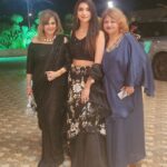 Kriti verma Instagram - From watch her in Hum Paanch in childhood to attending functions as Celebrity guests together.. Life has come a long way touchwood 🧿🙏🔥 . . . . . . #event #function #celebrityappearance #showtime #love #instagood #lehanga #kriti #kritivermaofficial #jaimahakal #jaimatadi🙏