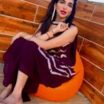 Kriti verma Instagram - Who all loves Mangoshake :😜 . . . . . . . . #kriti #kritiverma #explore #foryou #foryourpage #mangoshake #haryanavi #haryana #delhi #instapost #reelsinstagram #reelkarofeelkaro #reelsindia #suit #jaimatadi 🙏 Delhi, India