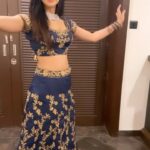 Kriti verma Instagram - Who all remember this hook step of #mornibanke 🤷🏼‍♀️ Make reels on this hook step and tag me 🔥Best ones will be posted on my stories ❤️ . . . . . . . . . #reels #reelsinstagram #reelsvideo #reelkarofeelkaro #kriti #kritiverma #dance #mornibanke #lehanaga #explore #foryou #foryourpage #trending #jaimatadi 🙏🏻