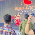 Kriti verma Instagram - This one is my ❤️ from Delhi Event VC - @siraj_choudhary . . . . . . . #sakisaki #norah #norahfatehi ##koenamitra #saki #kriti #kritiverma #love #eventdiaries #event #dance #shows #red #hot #tallgirl #biggboss #roadies #jaimatadi🙏🧿