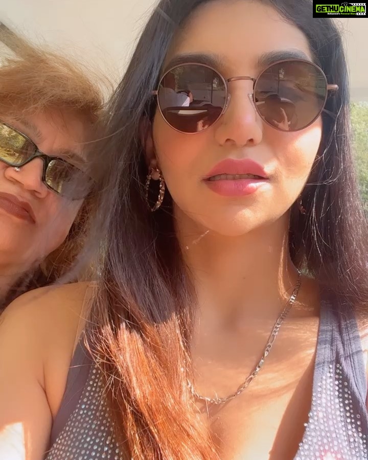 Kriti verma Instagram - A lil staycation @tajexoticagoa π₯°β€οΈ with my @kanchan6155 ππ. . . . . . . #kriti #mumma #goa #goadiaries #love #holiday #event #eventdiaries #kritiverma #biggboss #roadies #explore #foryou #foryourpage #jaimatadi ππ»