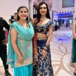 Kriti verma Instagram - My favourite is the last pic because I get to share the stage with the dancing queen. Swipe right to know whom I am talking about😍 . . . . . #pics #potd #kriti #sapna #sapnachaudhary #kritiverma #biggboss #mtv #roadies #dance #show #showtime #stage #performance #celebrity #goa #goadiaries #jaimatadi 🙏🏻🧿