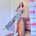 Kriti verma Instagram - @kritivermaofficial 🦋🧿 #potd #kriti #kritiverma #laugh #smile #tallgirl #sketchers #bigboss #biggboss #mtv #roadies #poses #shoot #shootdiaries #saaware #latest #musicvideo #jainatadi🙏🏻