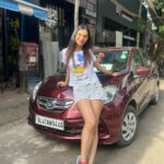 Kriti verma Instagram - Goa feels in Mumbai.. this is my V old car..though m dying to get a new one..I love this one from the core of my heart as it has been with me in my ups and downs🧿❤️ . . . . . . #kriti #kritiverma #biggboss #roadies #goa #mumbai #hotpants #yellowshades #potd #dubbing #movie #chakra #jaimatadi🙏🏻