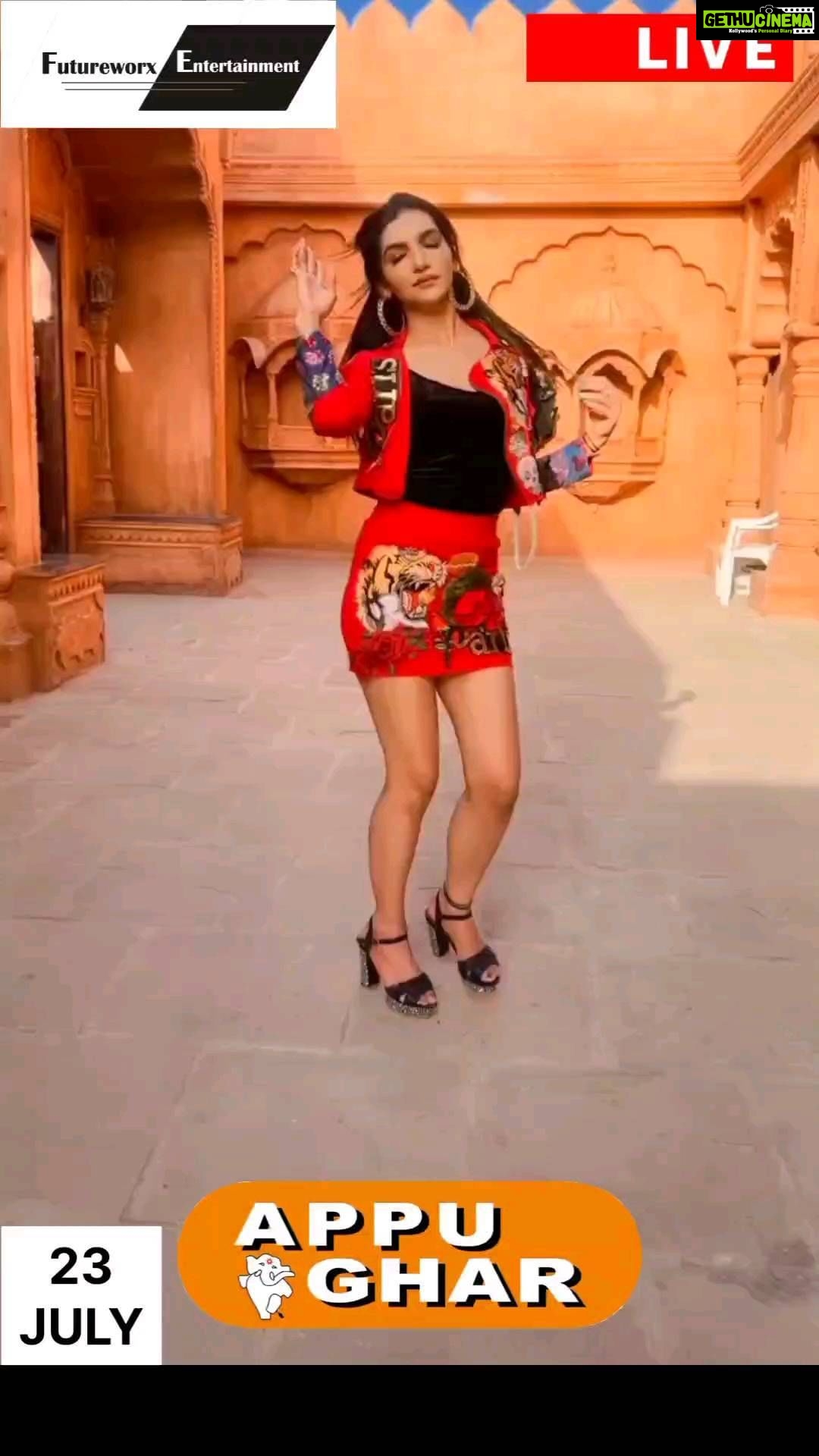 Kriti verma Instagram - See you all at Venue @appughargurgaonwaterpark on 23rd July in Gurgaon ❣️🔥 Event by @futureworxentertainment Spcl thnxx @roneedhingra