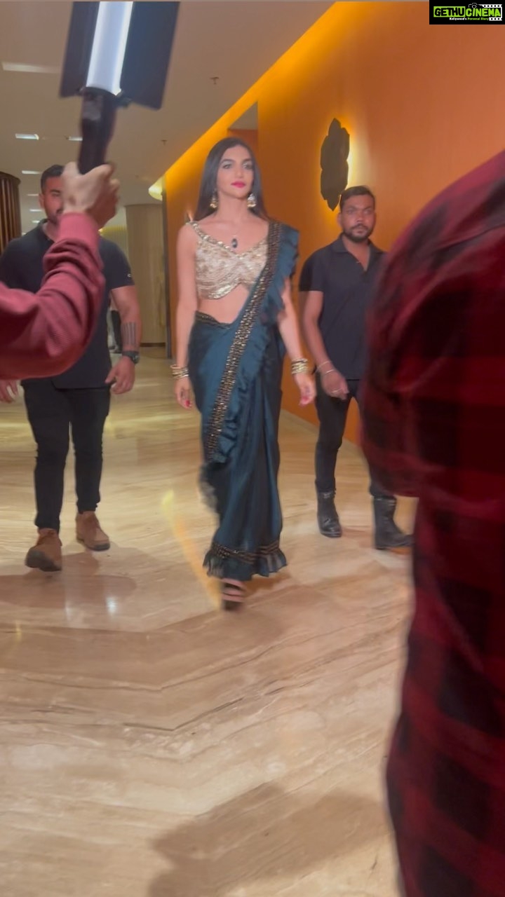 Kriti verma Instagram - Celebrity Special Appearance in Raipur 😍🥰 . . . . . . . #appearance #event #Raipur #kriti #Kritiverma #biggboss #roadies #mtvbcl4 #saaree #ethnic #jaimahakal #jaimatadi🙏 Courtyard by Marriott Raipur