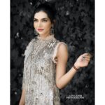 Kriti verma Instagram - Hello weekend 🔥 . . . . . #weekend #kriti #kritiverma #gitter #goldengirl #bts #potd #biggboss #mtv #roadies #bigboss #tallgirl #actor #actorslife #model #anchor #dancer #musicvideo #stageshow