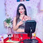 Kriti verma Instagram - Catch me live on Flipkart today at 5:30 pm where I would be talking about our favourite cosmetics from Lakmé . Let me know in comment section..which cosmetic product you like the most??? Lipstick / eyeliner / Kajal / blush etc? . . . . . #branding #kriti #kritiverma #flipkart #lakme #lipstick #event #instagram #collaboration #