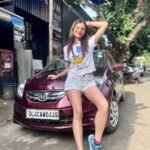 Kriti verma Instagram - Goa feels in Mumbai.. this is my V old car..though m dying to get a new one..I love this one from the core of my heart as it has been with me in my ups and downs🧿❤️ . . . . . . #kriti #kritiverma #biggboss #roadies #goa #mumbai #hotpants #yellowshades #potd #dubbing #movie #chakra #jaimatadi🙏🏻