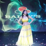 Kriti verma Instagram - Some beautiful moments captured on stage during my latest dance performance 🧿❤️🙏Always love being on stage and dancing my heart out,❣️ . . . . . . . #kritiverma #kriti #dancingqueen #fun #ballys #ballysentertainment #biggboss #roadies #jhalakdikhlajaa #lehanga #ethnic #ghoomar #jaipur #stage #event #eventdiaries #jaimatadi🙏🧿
