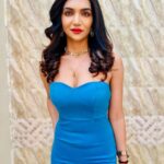 Kriti verma Instagram – Not afraid to tell my own story!!🤘🏻
.
.
.
.
.
.
.
#blue #trials #fittings #kriti #kritiverma #talgirl #tubedress #curlyhair #redlips #shortdress #outfit #pose #jaimatadi🙏🏻🧿 Cherish Studios