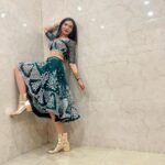 Kriti verma Instagram – Dil walon ke dil ka karar lootne, Main aai hoon U.P. Bihar lootne🧿🔥
.
.
.
.
.
.
#lehanga #kriti #kritiverma #biggboss #love #dance #boots #silver #green #twirl #tallgirl #eventready #show #celebritydancer #boots #jaimatadi