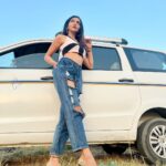 Kriti verma Instagram - I am proud of my heart. It’s been played, stabbed, cheated , burned & broken, but somehow still works. . . . . . . . #heavyheart #feeling #mood #moodswings #tallgirls #rippedjeans #croptop #bts #tall #actor #actorslife #kriti #kritiverma #biggboss #mtv #roadies #terebinajiyajayena #jaimatadi 🙏🏻